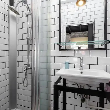 No11 Aparthotel 4*
