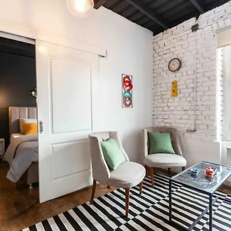Apart-hotel No11
