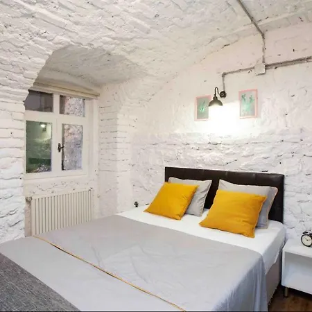 Apart-hotel No11
